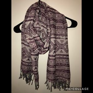 Maroon scarf